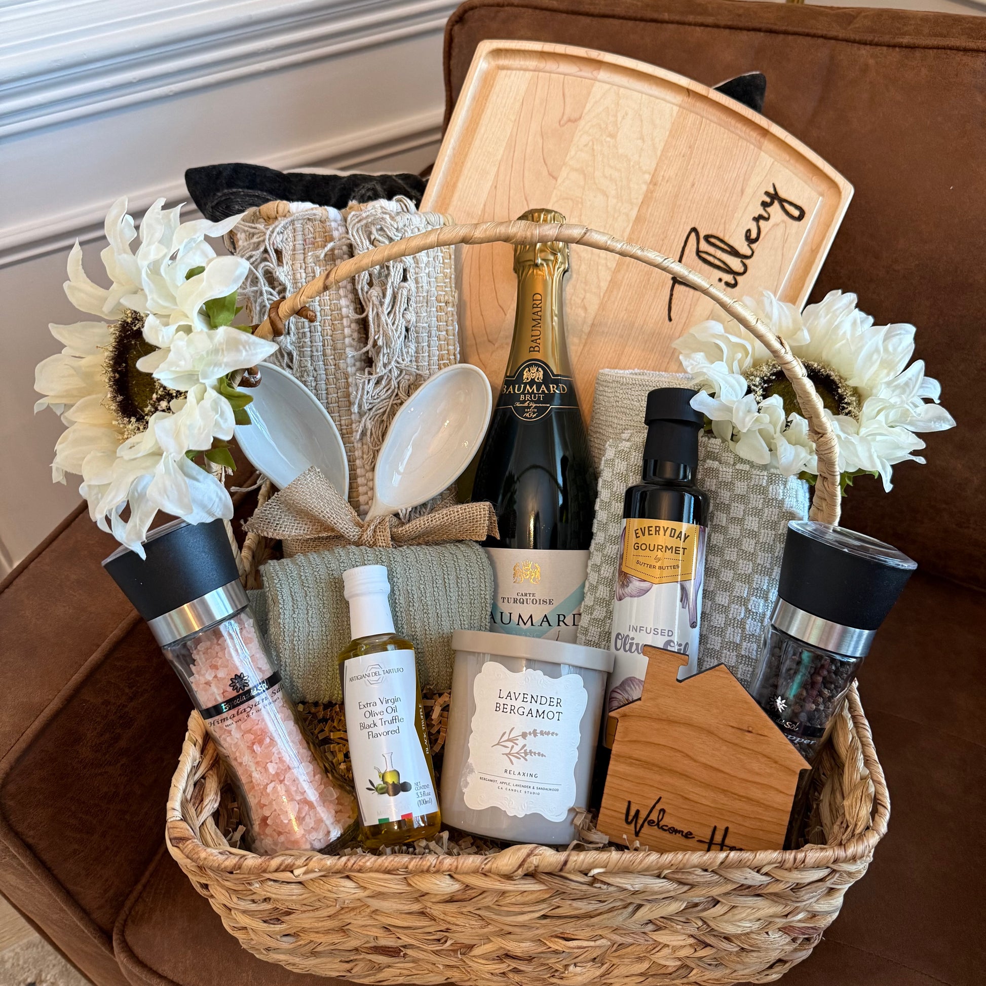 Tillery Gift basket and board 