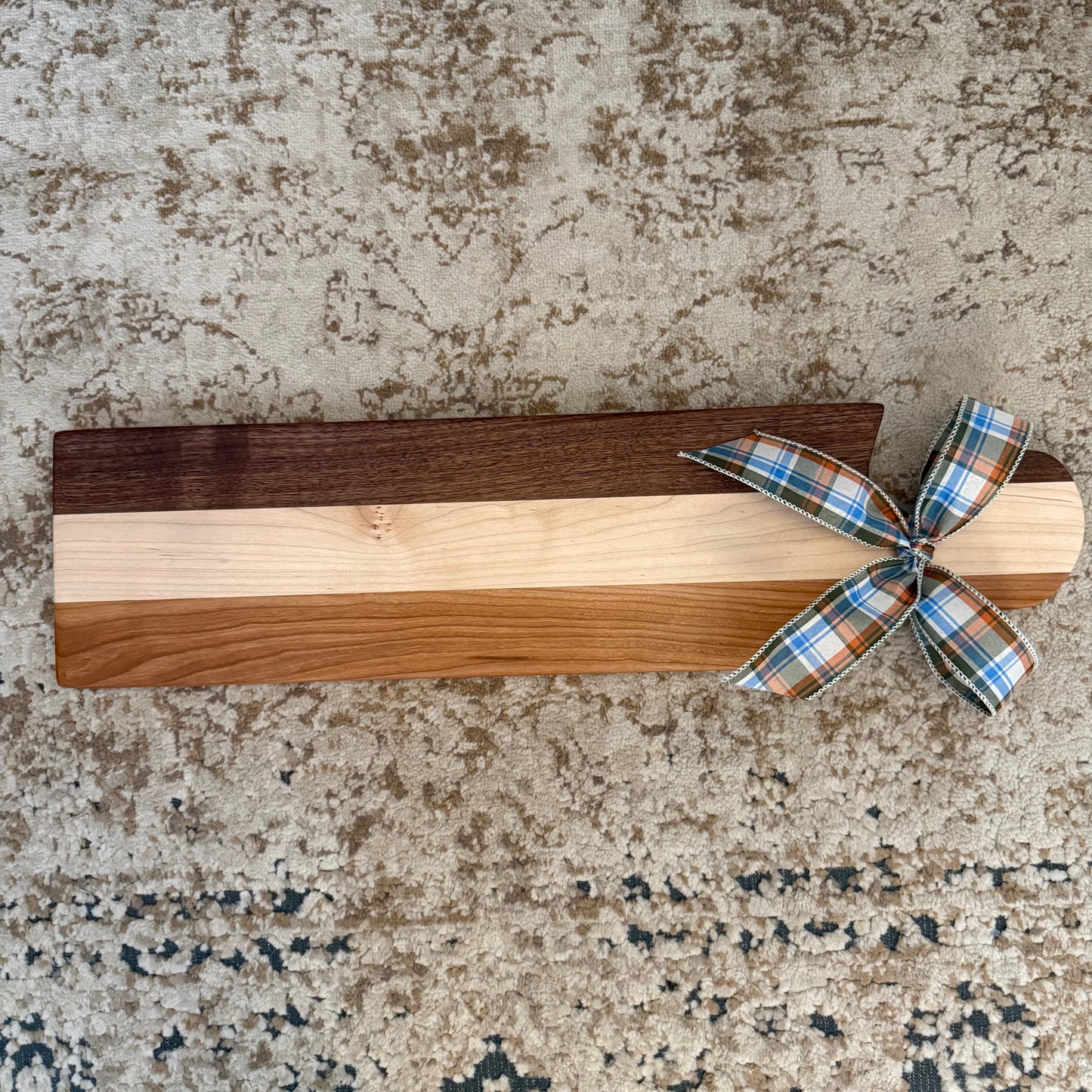 Handcrafted Walnut, Maple & Cherry Charcuterie Board – rounded handle